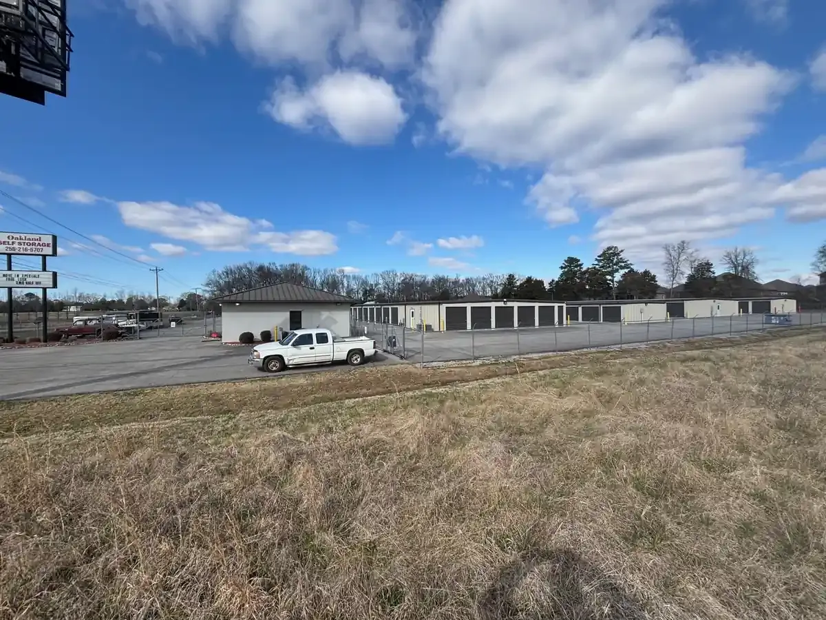 Oakland Self Storage Outdoor Units